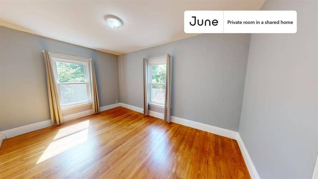 7 BR in Boston