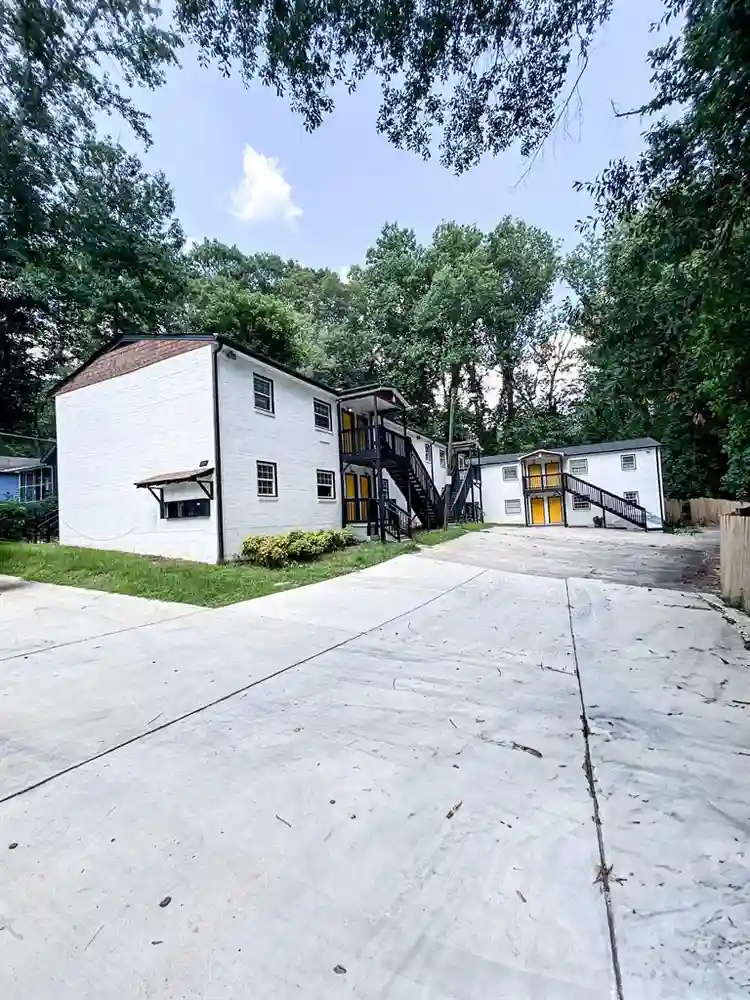 2 BR in Atlanta