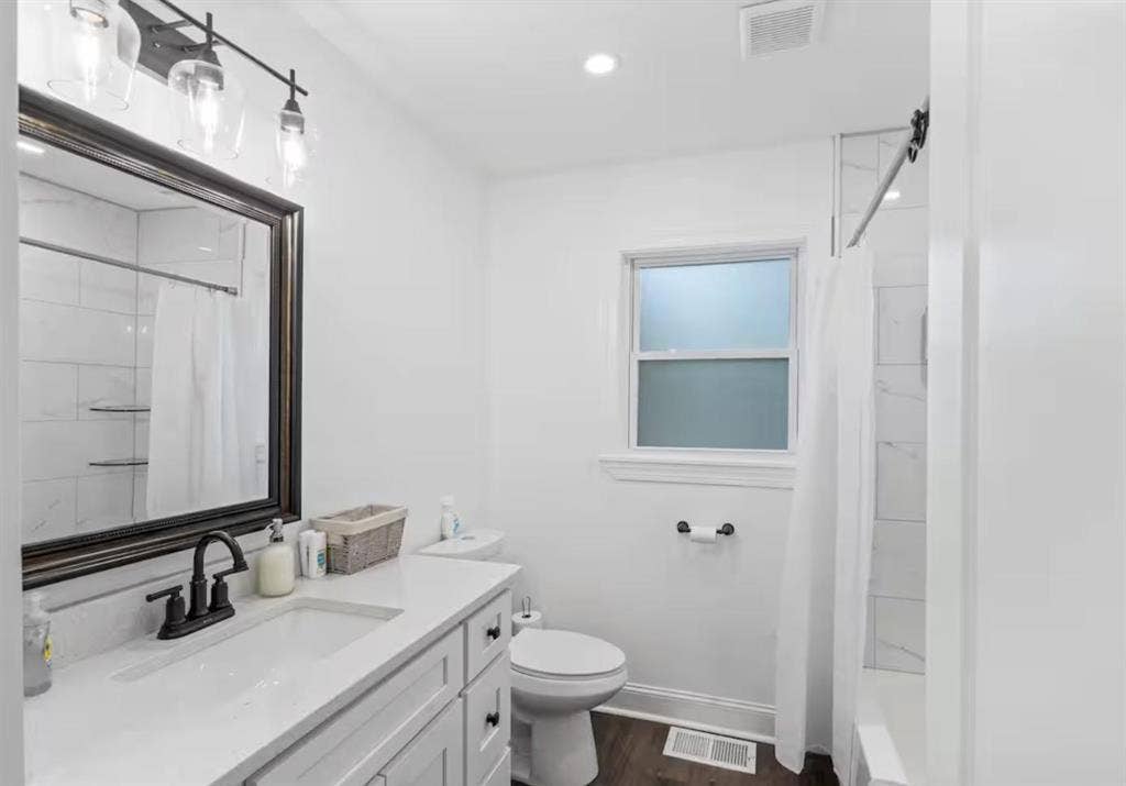 3 BR in Charlotte