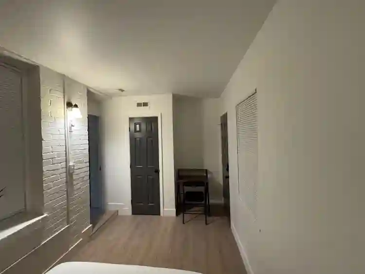3 BR in Washington