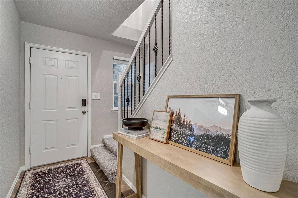 5 BR in Thornton