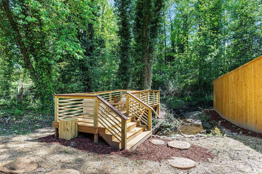 4 BR in East Point