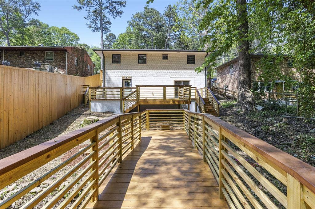 4 BR in East Point