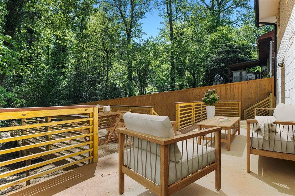 4 BR in East Point
