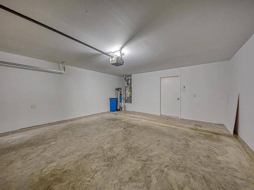 4 BR in Cypress