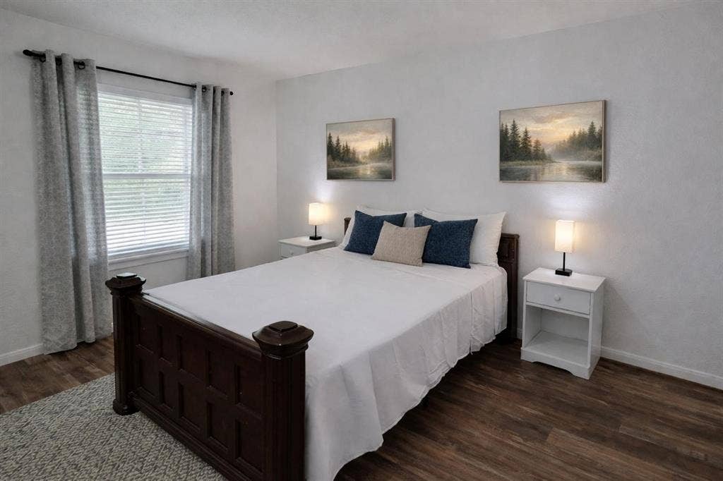4 BR in Cypress