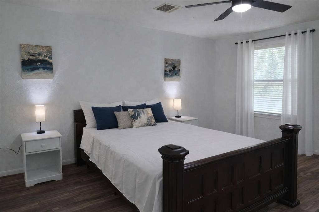 4 BR in Cypress