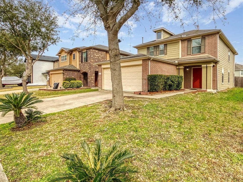 4 BR in Cypress