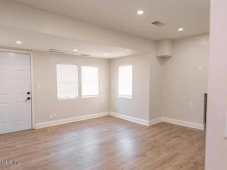 3 BR in Jacksonville