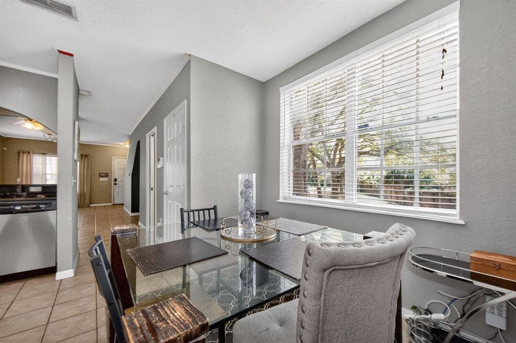 2 BR in Orlando
