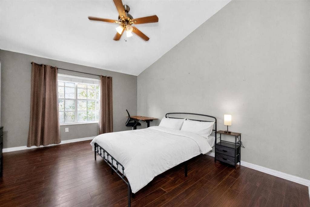 2 BR in Orlando
