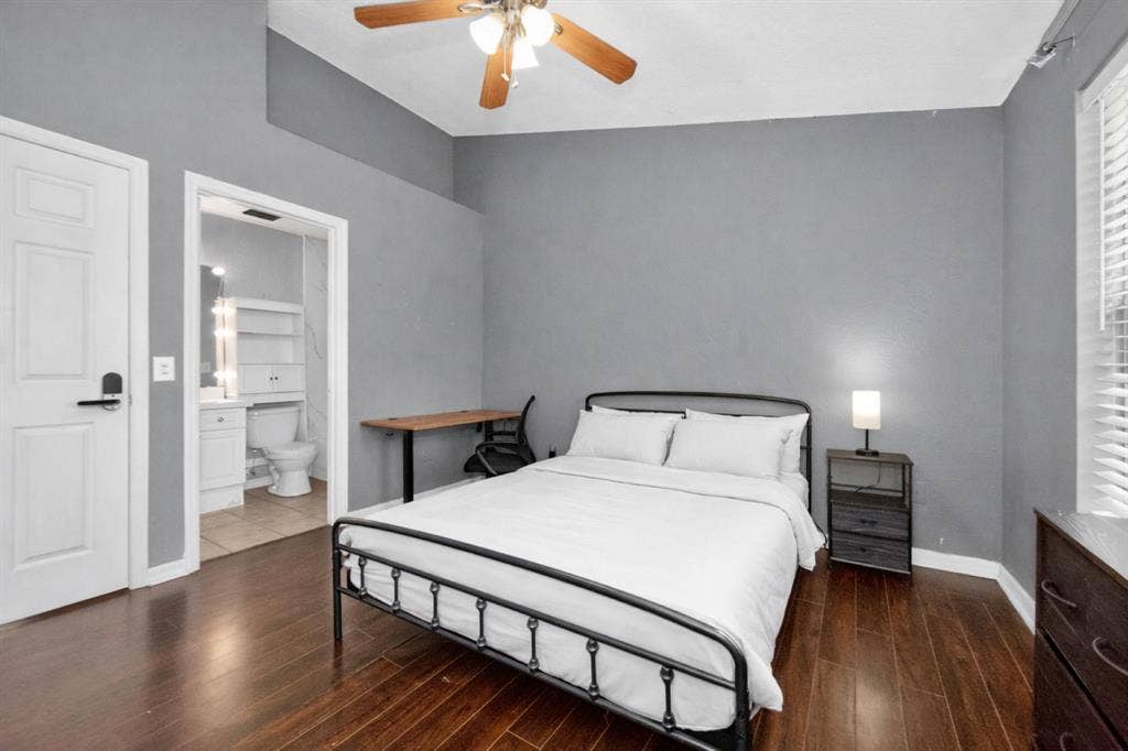 2 BR in Orlando