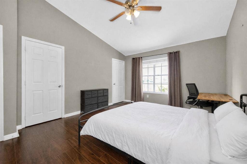 2 BR in Orlando