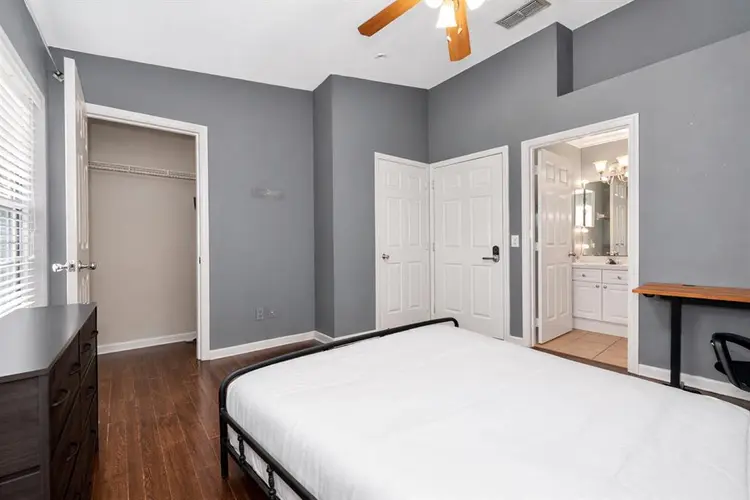 2 BR in Orlando