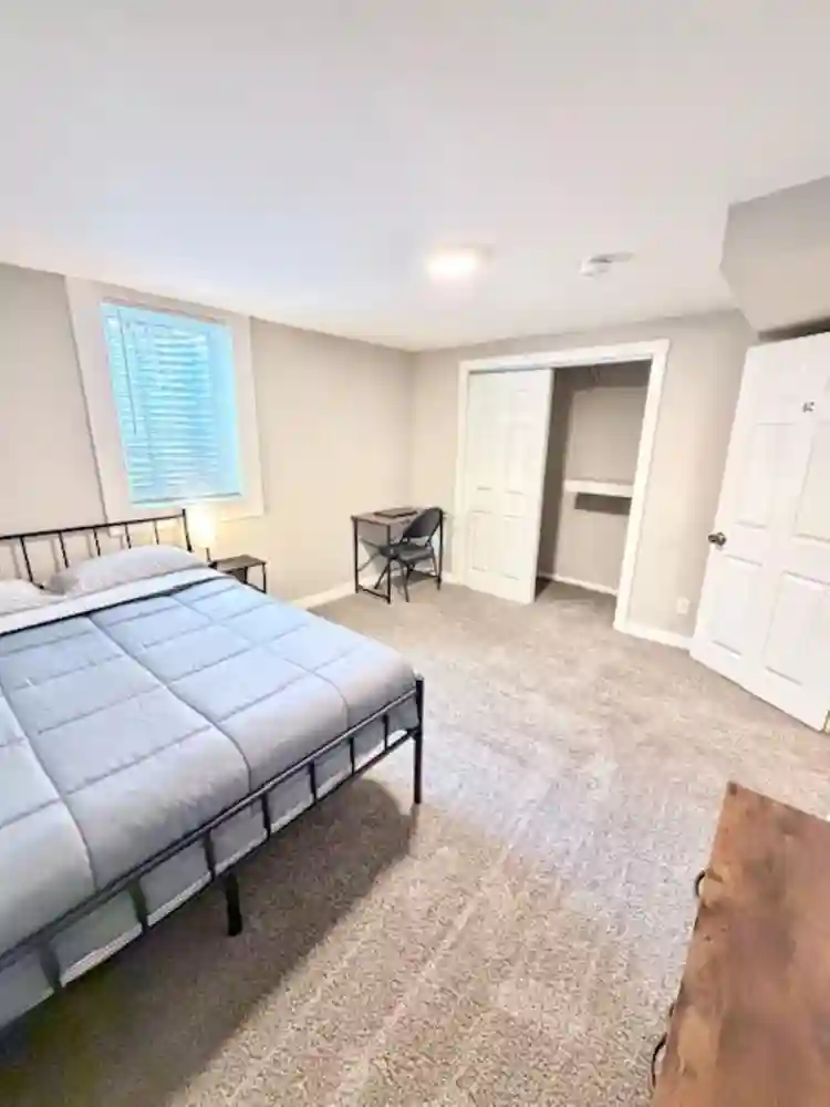 4 BR in Englewood