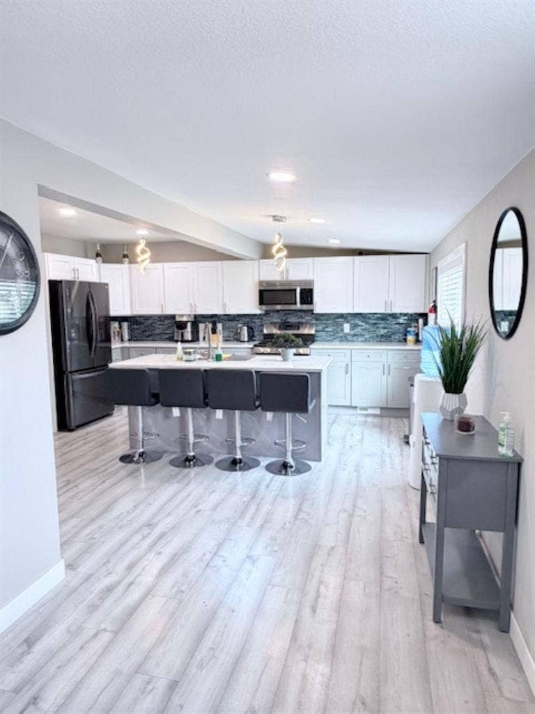 4 BR in Englewood