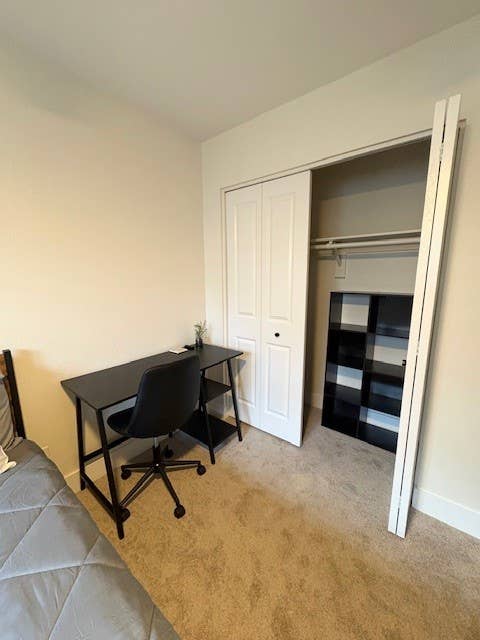 Private Room in North Mesa