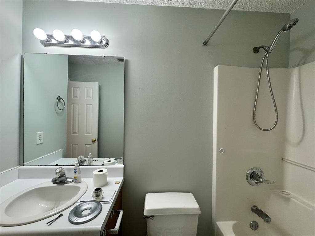 4 BR in Raleigh