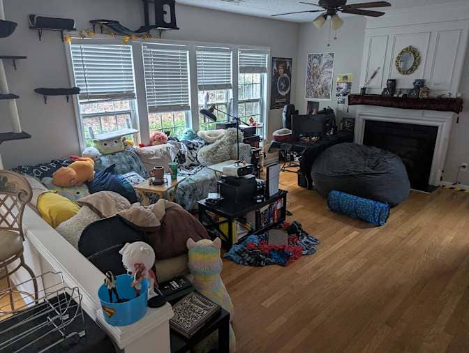 Roommate for house in Woodstock