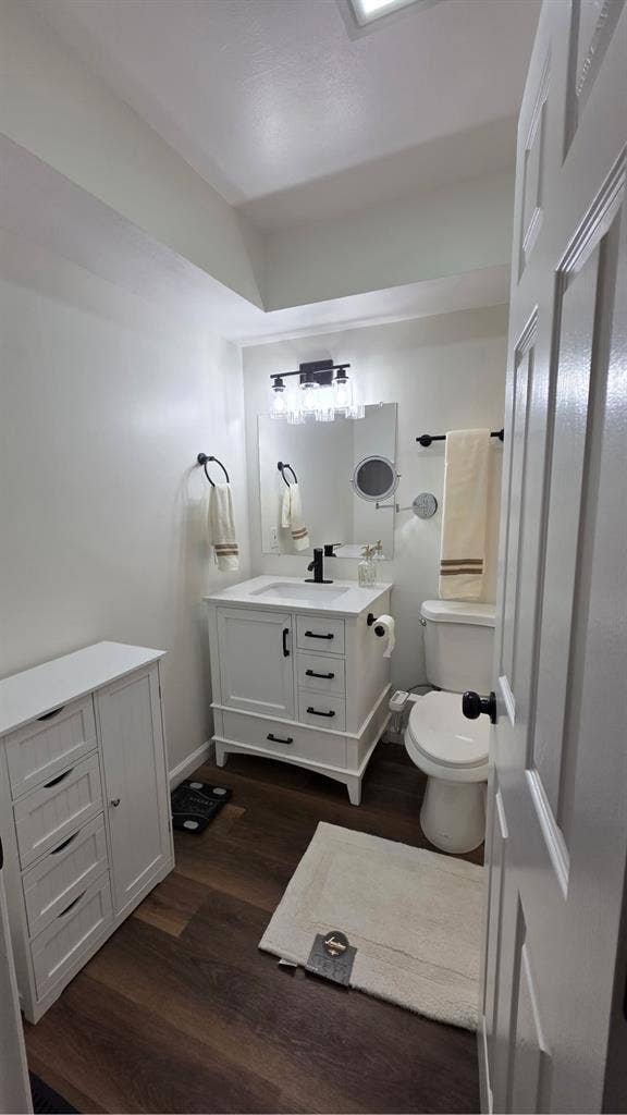 Cozy bedroom in sharing bathroom