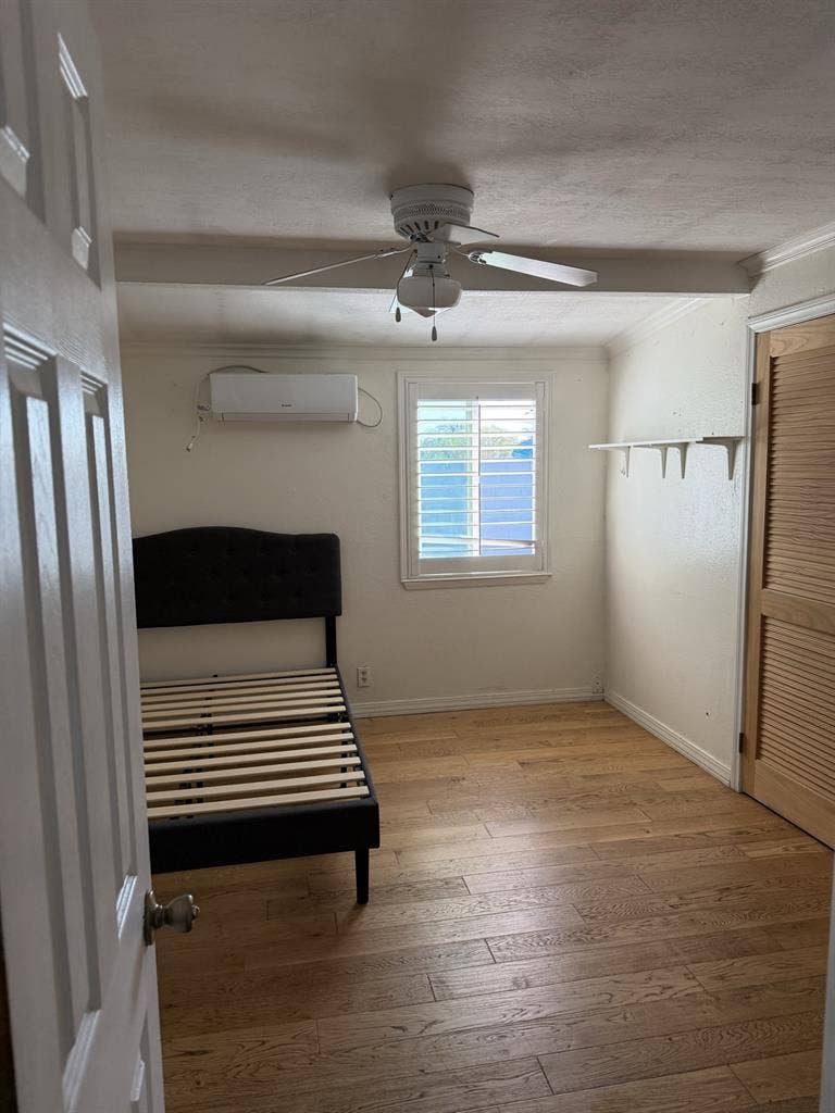 Master bedroom -Pomona 91767