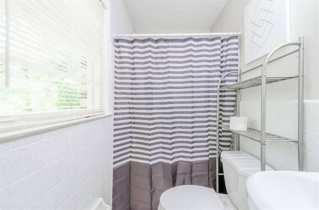 3 BR in Lilburn