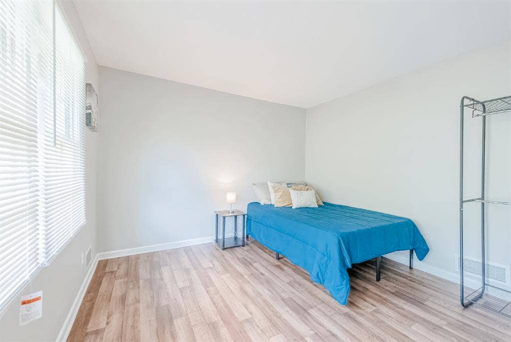 8 BR in Decatur
