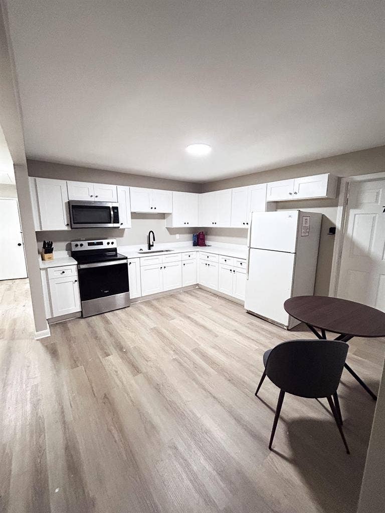 8 BR in Decatur