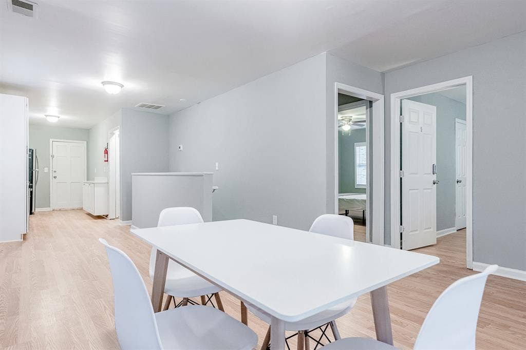 5 BR in Atlanta