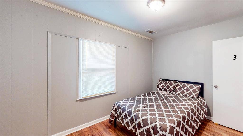 9 BR in College Park