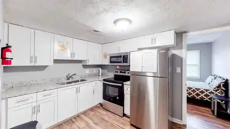 9 BR in College Park