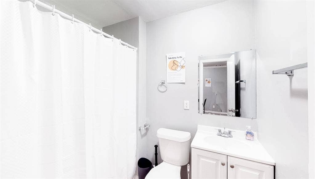 9 BR in College Park