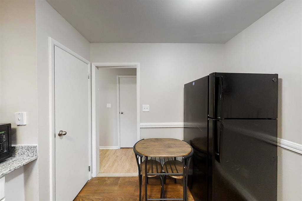 10 BR in College Park