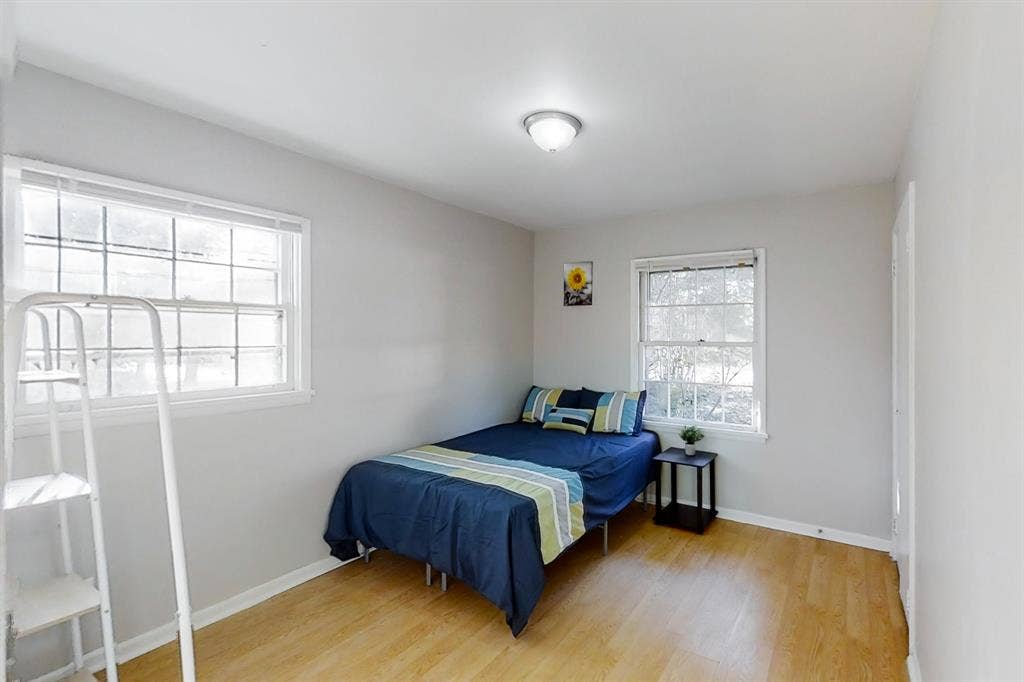 10 BR in College Park