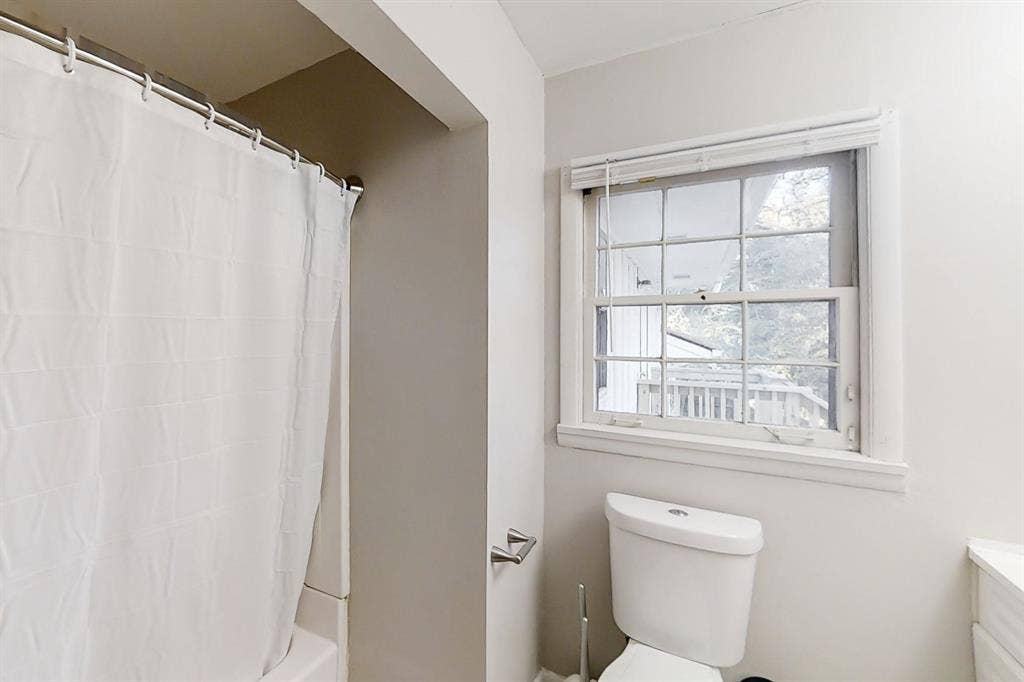 10 BR in College Park