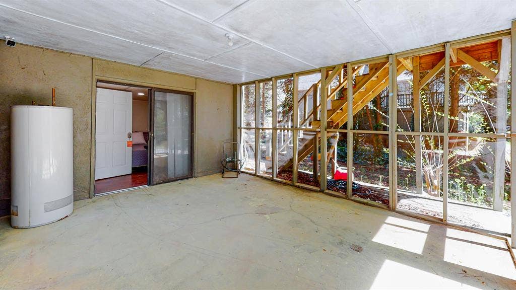 9 BR in Riverdale