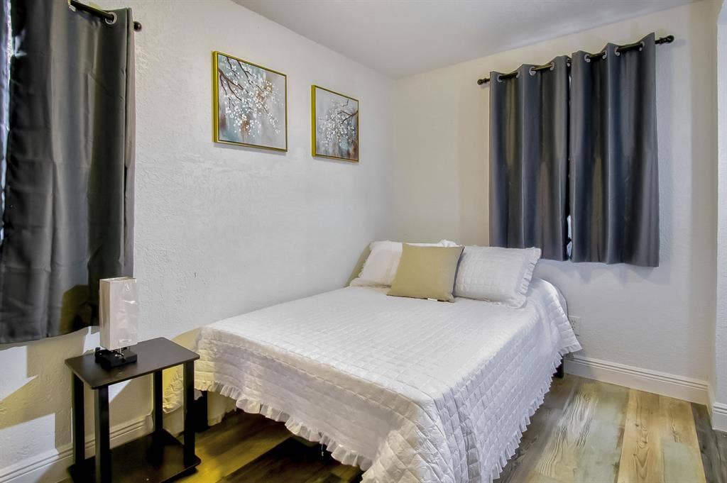 4 BR in Tampa