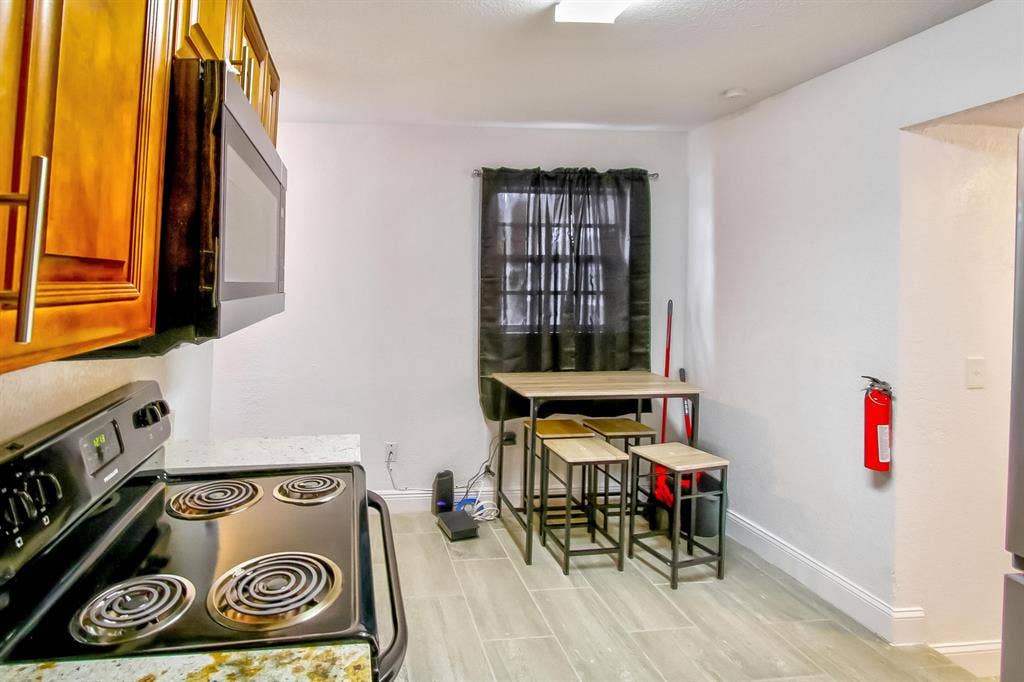 4 BR in Tampa