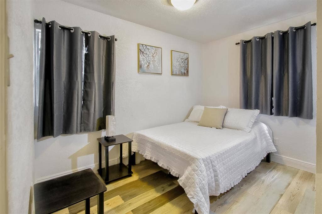 4 BR in Tampa