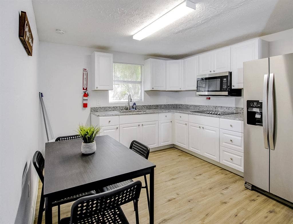 5 BR in Tampa