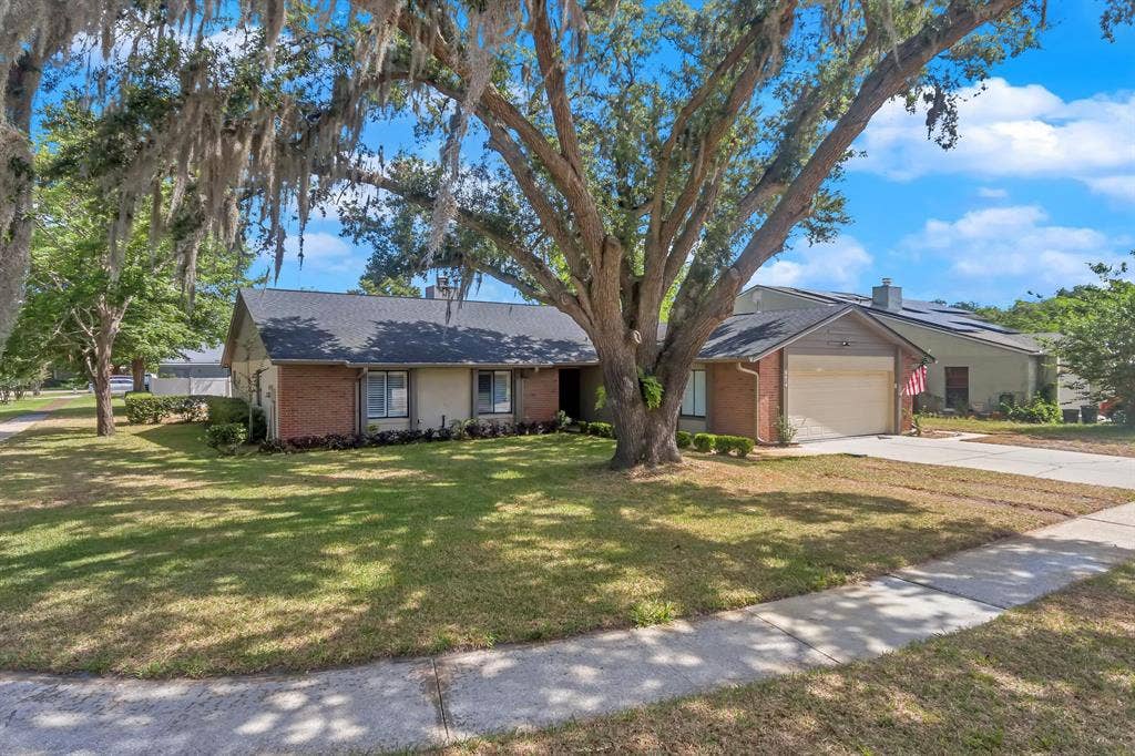 8 BR in Orlando