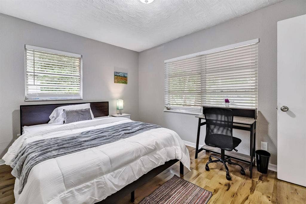 8 BR in Jacksonville