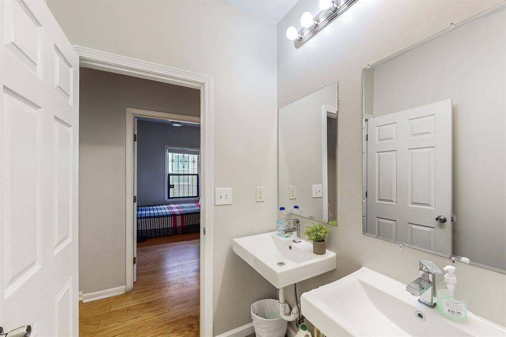 10 BR in Atlanta