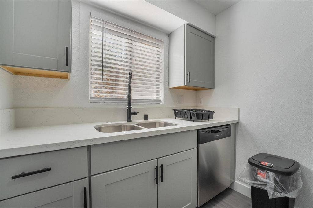 12 BR in Las Vegas