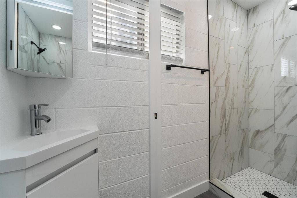 12 BR in Las Vegas
