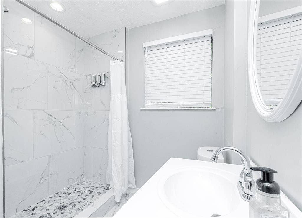 4 BR in Montgomery