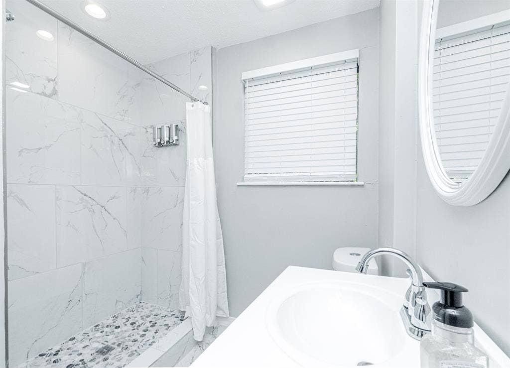 4 BR in Montgomery