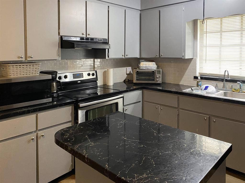 8 BR in Jacksonville