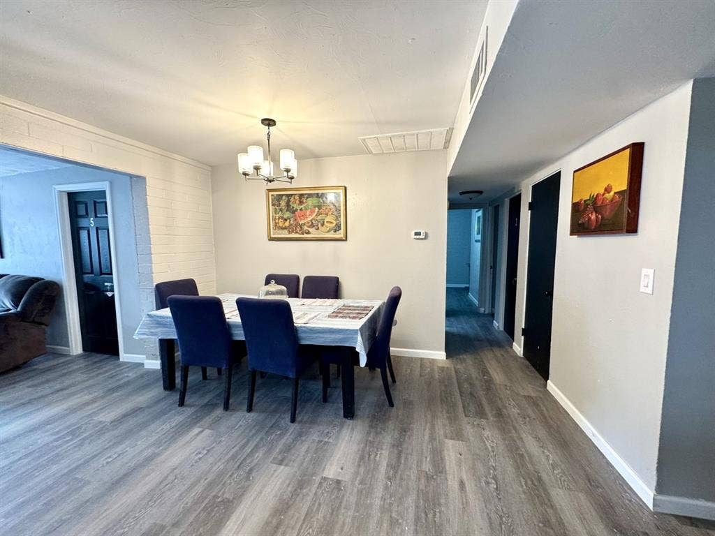 Furnished Room, shared bathroom