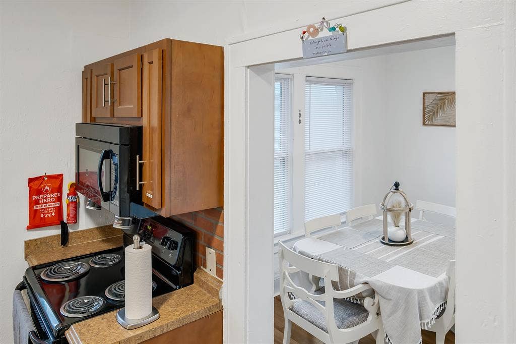 6 BR in Jacksonville